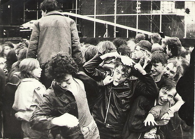 Аудитория фестиваля «Монстры рока» в Тушино, 1991 год