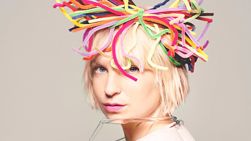 Сиа (Sia). Промо-фото к альбому "We Are Born", 2010 год.