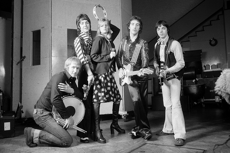 Пол и Линда Маккартни в составе группы Wings