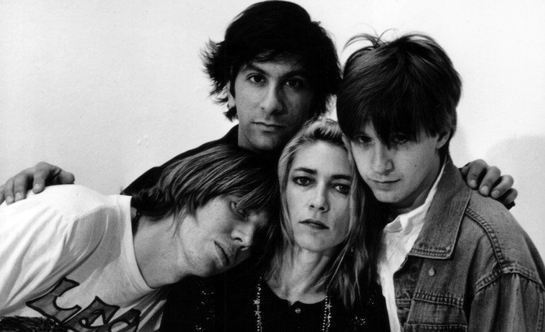 Sonic Youth: Терстон Мур (слева) и Ким Гордон